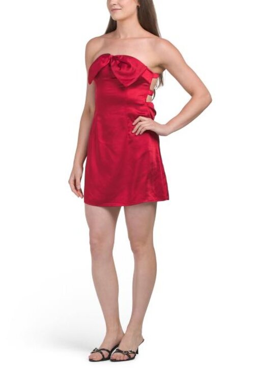 Selfie Leslie Dresses & Skirts - SELFIE LESLIE Sandi Bow Bust Mini Dress